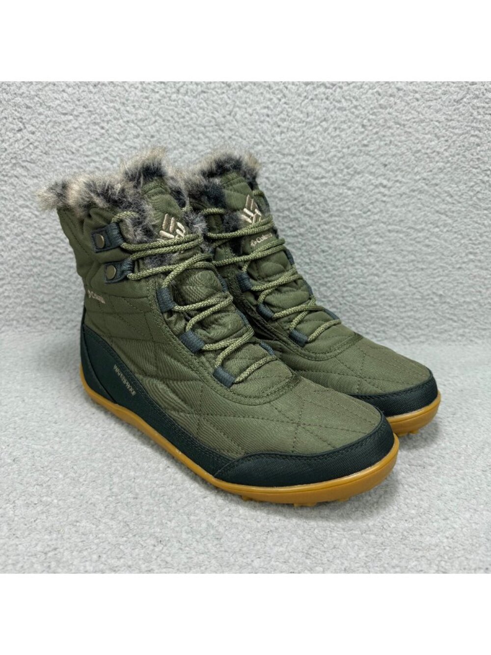 Columbia Boots Womens 10 Shoes Olive Green Minx Shorty III Waterproof Fur Lining
